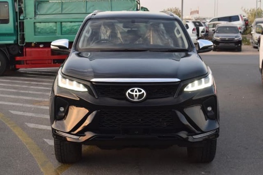 2017 TOYOTA Fortuner