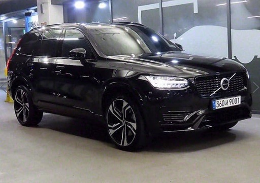 2021 VOLVO XC90
