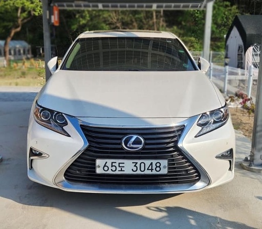 2018 LEXUS ES