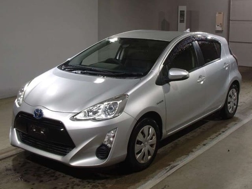 2017 TOYOTA Aqua