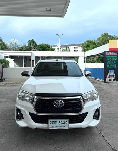 2020 TOYOTA Hilux, 