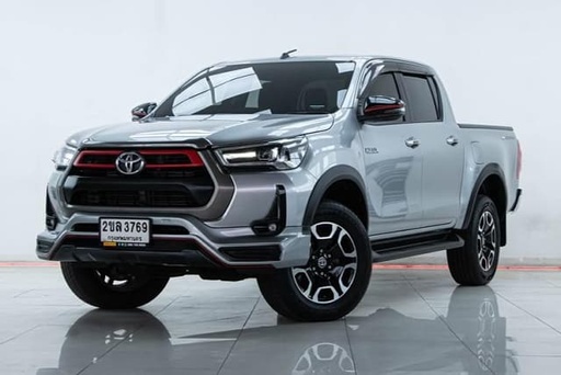 2022 TOYOTA Hilux