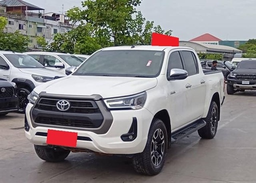 2021 TOYOTA Hilux
