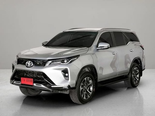 2022 TOYOTA Fortuner