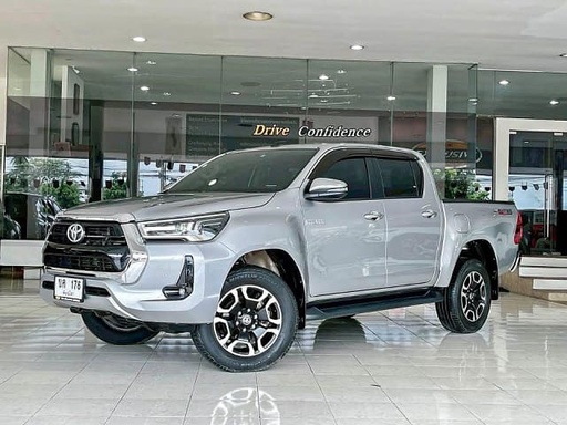 2022 TOYOTA Hilux, 