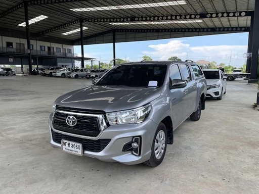 2020 TOYOTA Hilux