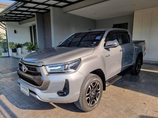 2021 TOYOTA Hilux