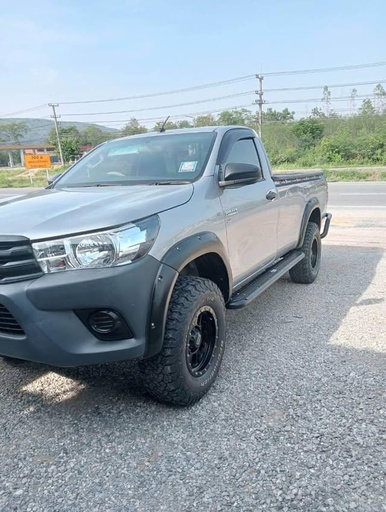 2019 TOYOTA Hilux