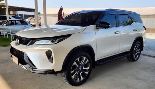 2020 TOYOTA Fortuner