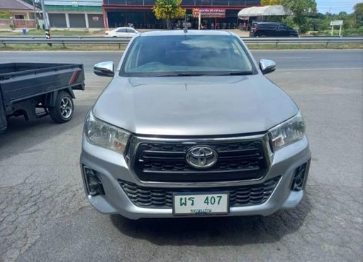 2017 TOYOTA Hilux