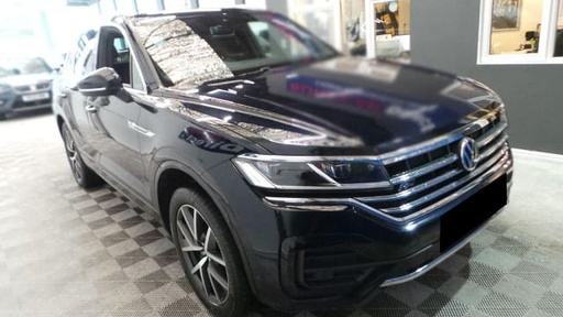 2019 VOLKSWAGEN Touareg