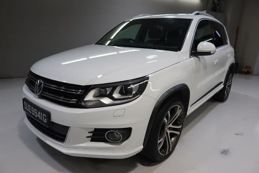 2016 VOLKSWAGEN Tiguan