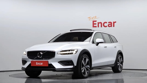 2020 VOLVO V60