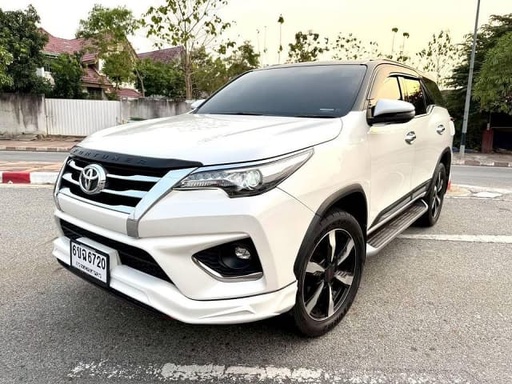 2019 TOYOTA Fortuner