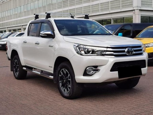 2017 TOYOTA Hilux