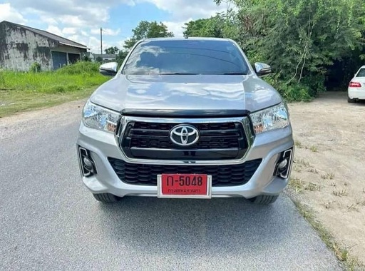 2019 TOYOTA Hilux