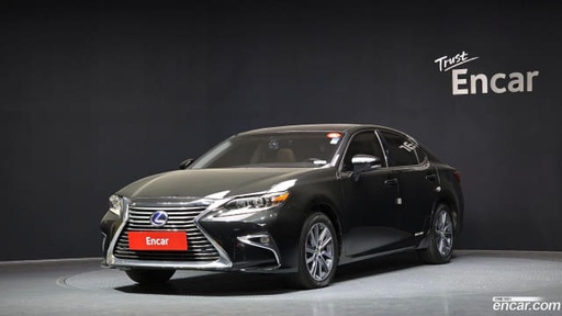 2018 LEXUS ES