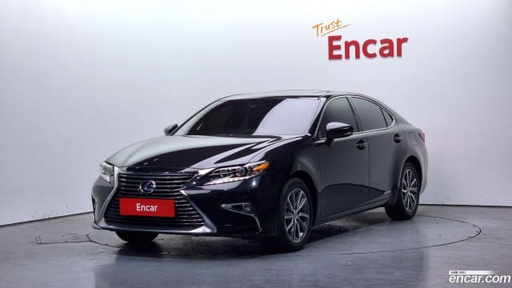 2018 LEXUS ES