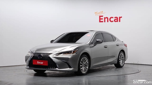 2020 LEXUS ES