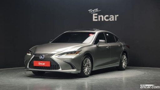 2020 LEXUS ES