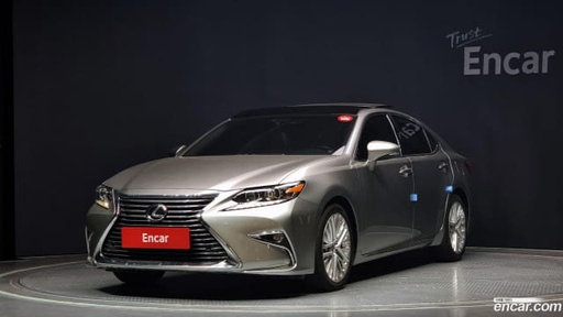 2017 LEXUS ES