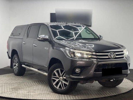 2017 TOYOTA Hilux