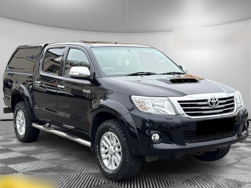2016 TOYOTA Hilux