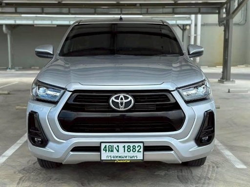 2023 TOYOTA Hilux
