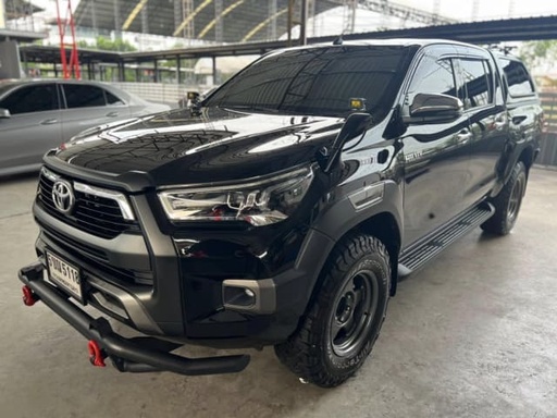 2024 TOYOTA Hilux