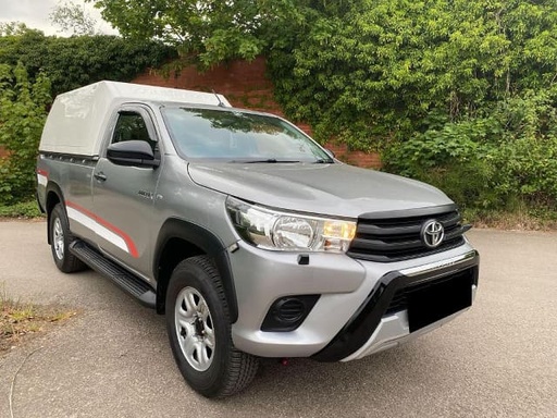 2018 TOYOTA Hilux