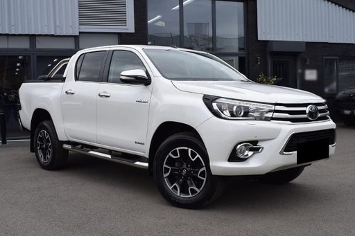 2017 TOYOTA Hilux