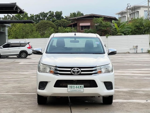 2017 TOYOTA Hilux