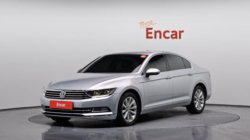 2018 VOLKSWAGEN Passat, 
