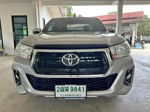 2020 TOYOTA Hilux
