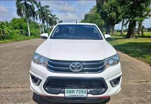 2017 TOYOTA Hilux