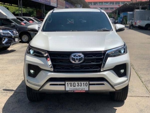 2020 TOYOTA Fortuner