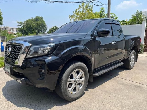2021 NISSAN Navara