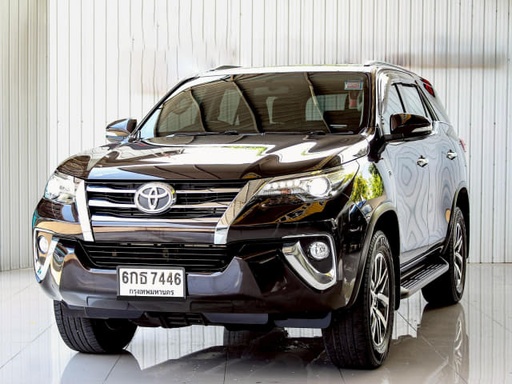 2017 TOYOTA Fortuner