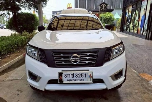 2019 NISSAN Navara