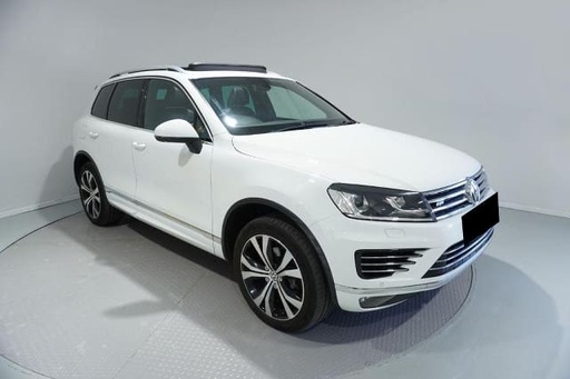 2016 VOLKSWAGEN Touareg