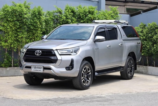 2020 TOYOTA Hilux