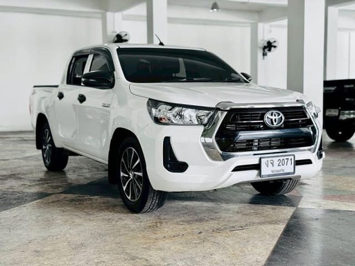 2023 TOYOTA Hilux