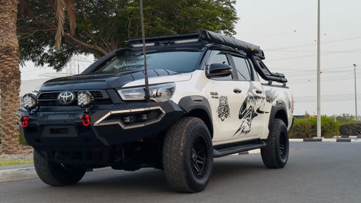 2020 TOYOTA Hilux