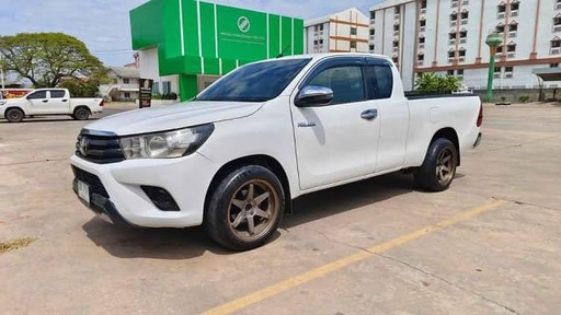 2019 TOYOTA Hilux