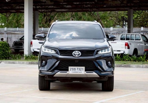 2022 TOYOTA Fortuner