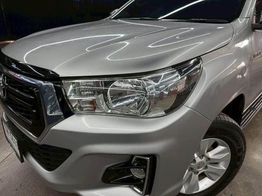 2021 TOYOTA Hilux