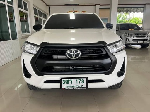 2023 TOYOTA Hilux