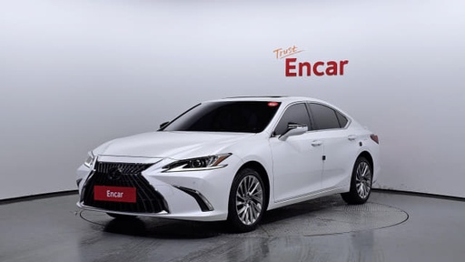 2024 LEXUS ES