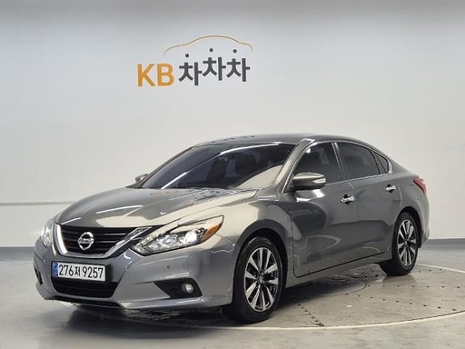 2017 NISSAN Altima