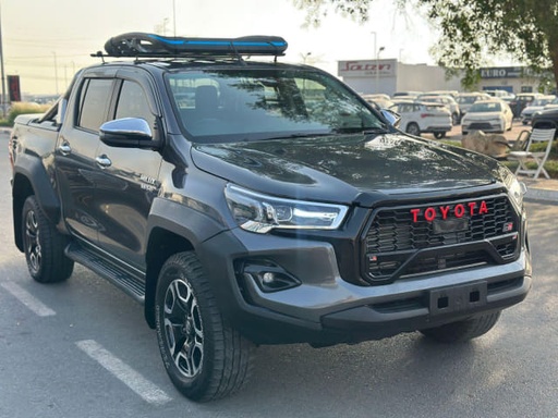 2021 TOYOTA Hilux